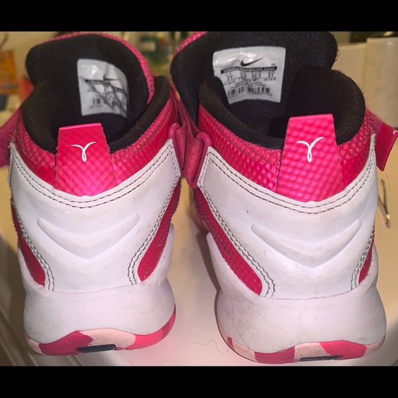 Pink and white Lebron’s size 2Y - Picture 4 of 5